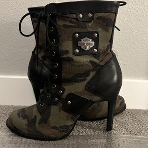 Harley-Davidson Women's Camouflage and Black Heeled Boots 9.5